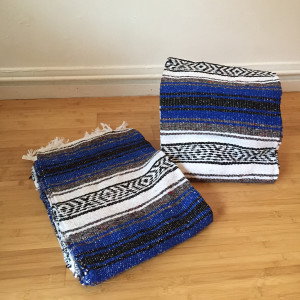 yess yoga blanket